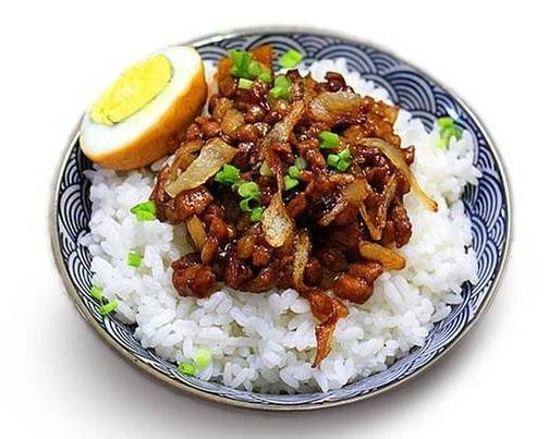 Braised pork on rice 卤肉饭